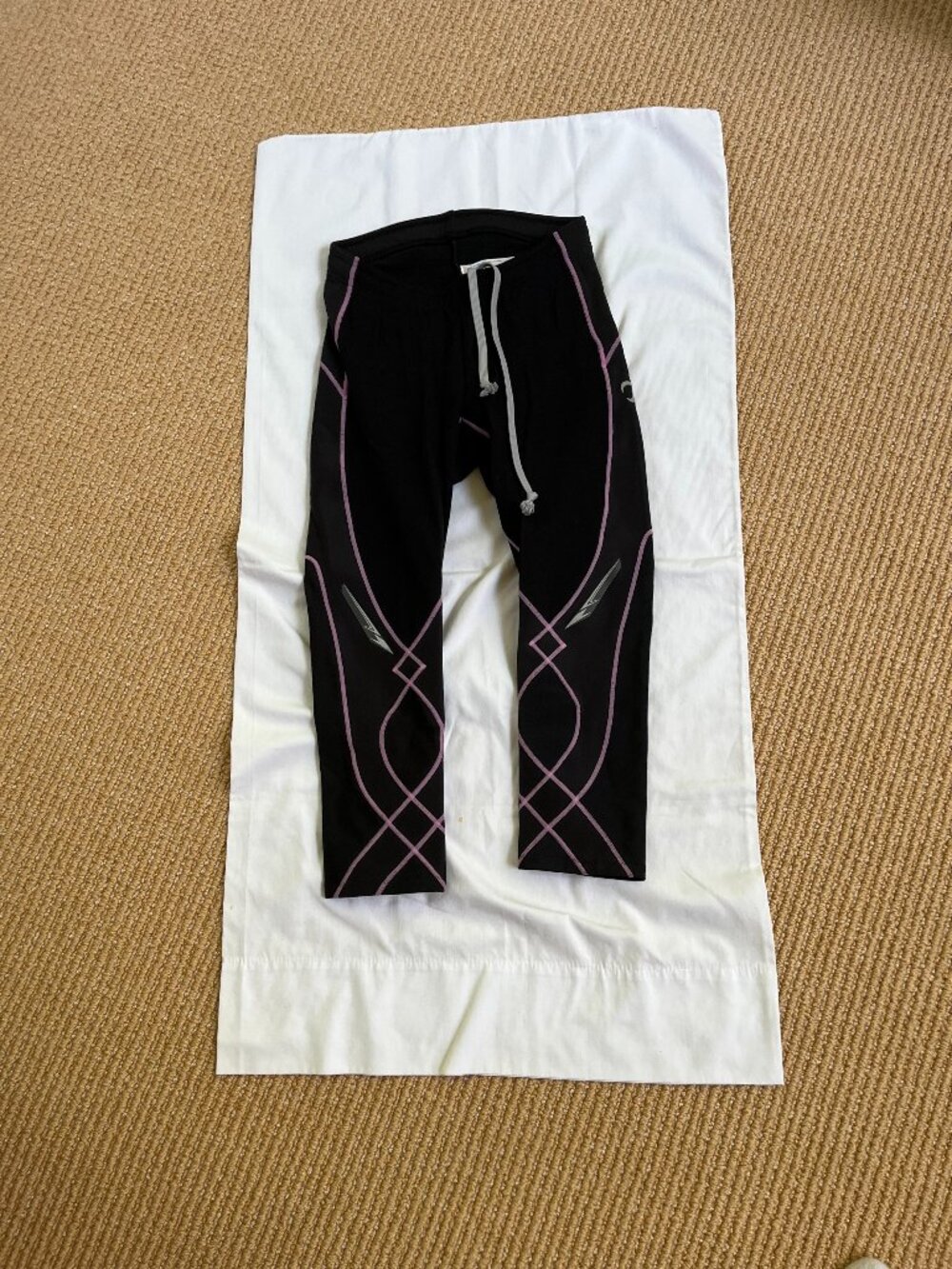 CW-X Black Leggings with Light Purple Contrast Seams Size S